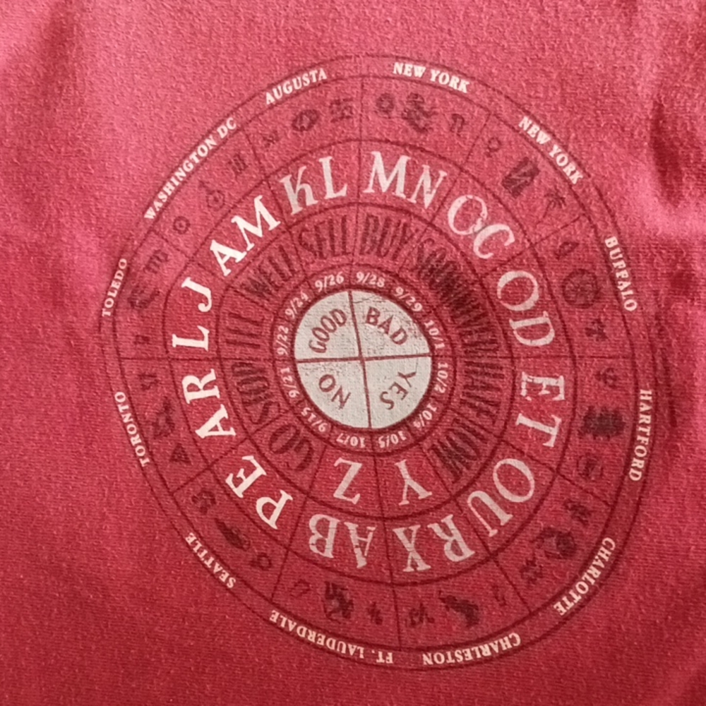 Vintage Pearl Jam 1990s concert t-shirt men's size L.